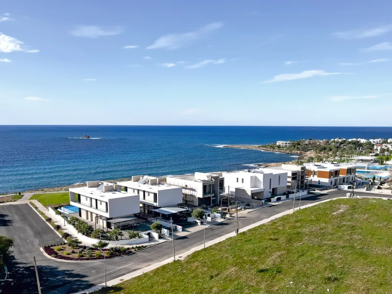 Pelagos Beachfront Villas – Villa in Paphos