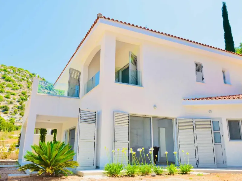 Villa 4, Akakia Villas